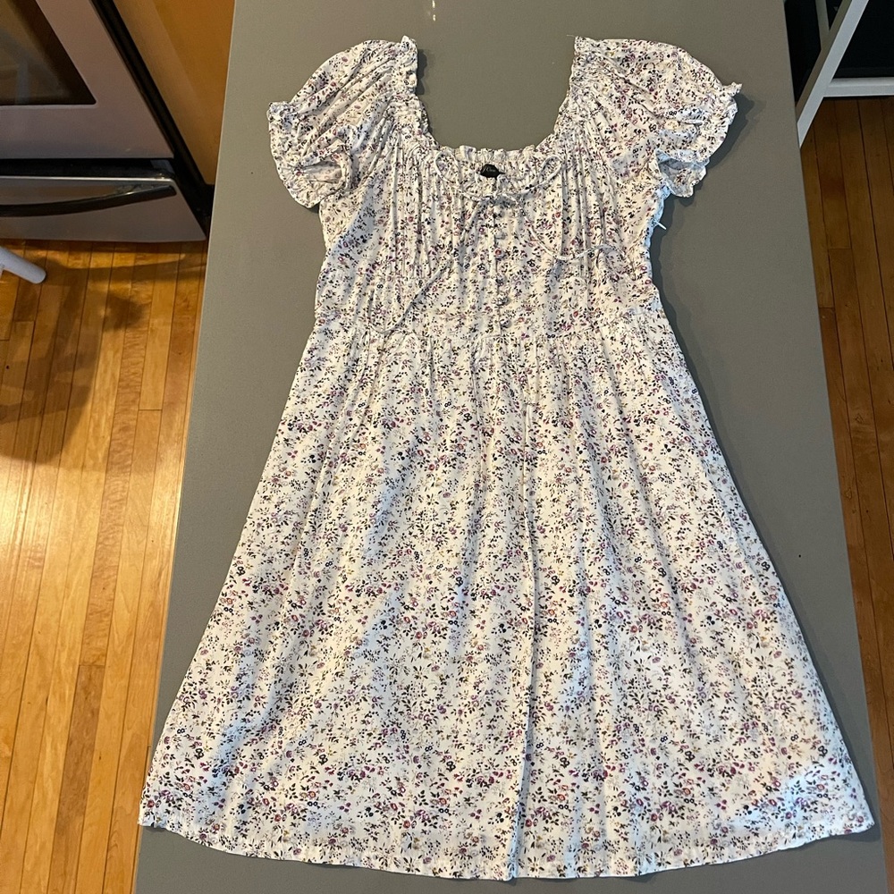 Flattering jcrew summer dress